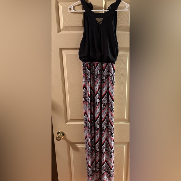 Trixxi Black and Red Chevron Maxi Skirt - Picture 2 of 3